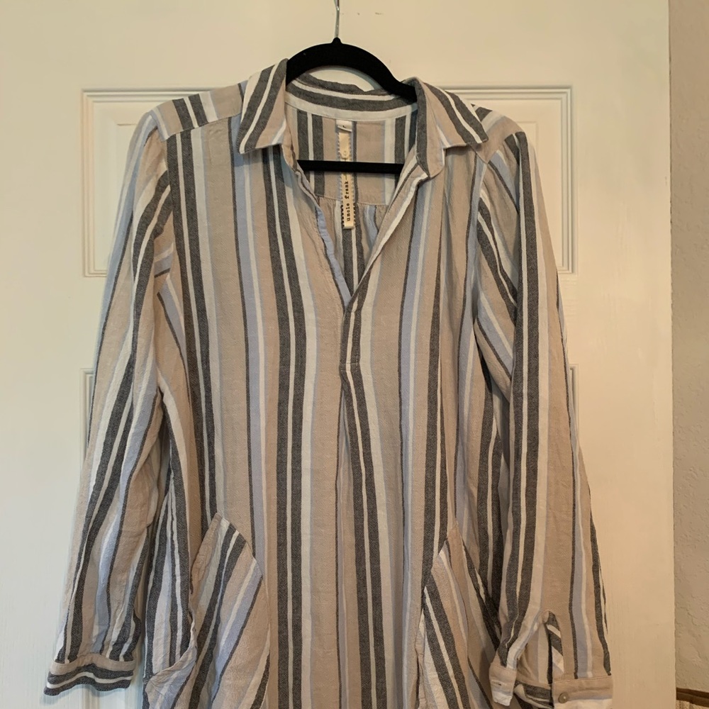 Uncle Frank Top - size L - blue stripe - like new